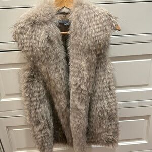Vince fur vest